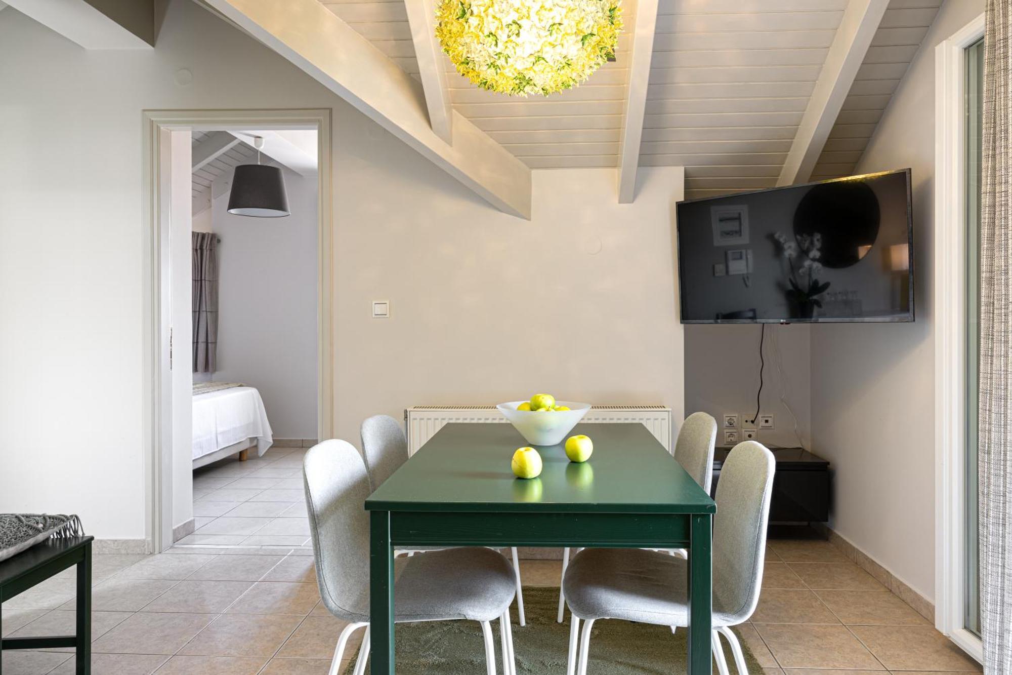 Domus City Apartment Argostoli  Exteriör bild